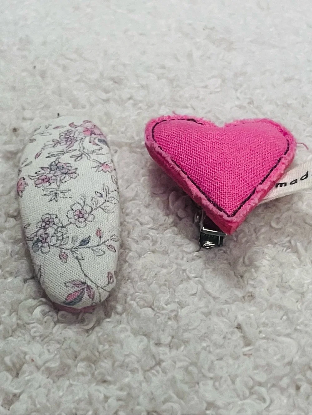 🍭3/$15 (kids)🎉Handmade Pink Heart & Floral Hair Clip Set
